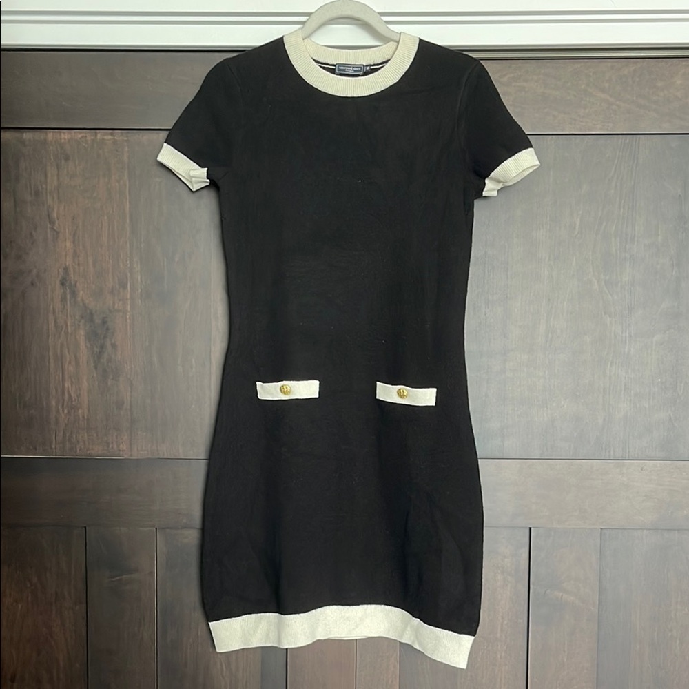 Vineyard Vines Women’s Black Short Sleeve Cashmere Sweater Dress Gold Buttons XS